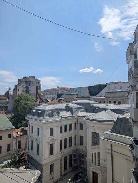 Universitate,